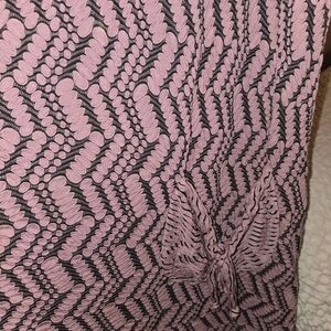 Ali Miles Pink and Black Textured Top